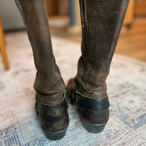 Women's Frye Brown Leather Boots - Picture 4 of 12